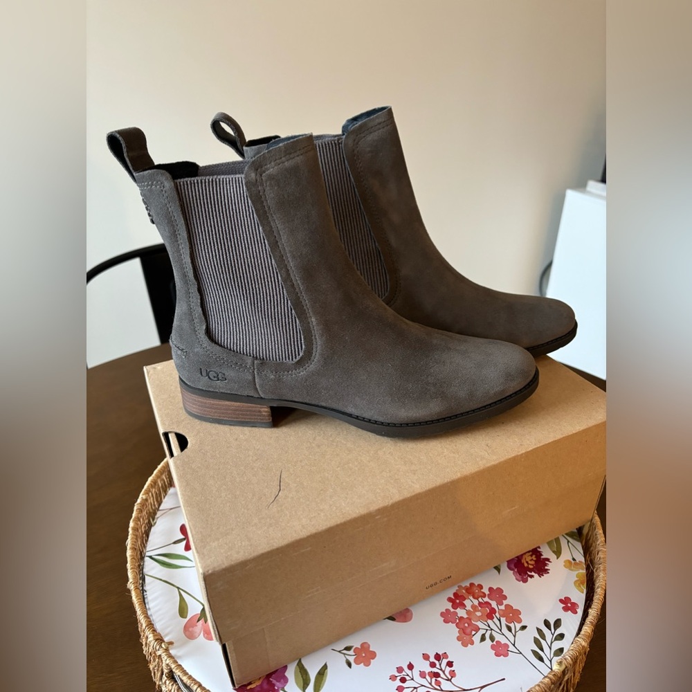 Ugg Hillhurst II Boot